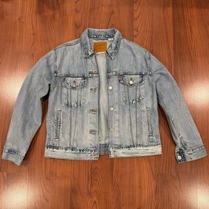 Levi's Light Blue Denim Jacket size Large